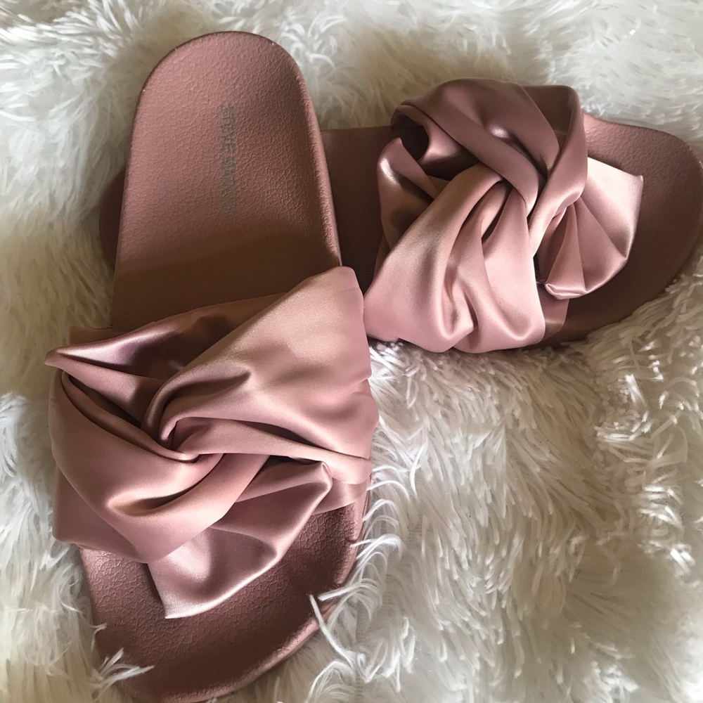 Steve Madden Slides, Size 8 - image 1
